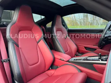 PORSCHE 992.2 S Coupé   GRAU   ROT   SPORT DESIGN   VOLL