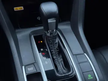 HONDA Civic 1.5 Executive Lim. Navi CAM LED Schiebedac