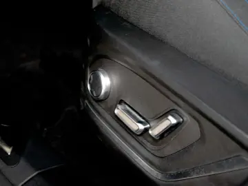 LYNC AND CO 01 1.5 Plug-In Hybrid 276PK   360 kamera   Pano