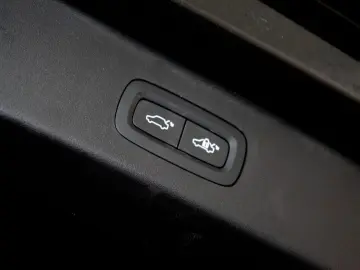 LYNC AND CO 01 1.5 Plug-In Hybrid 276PK   360 kamera   Pano