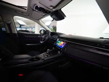 LYNC AND CO 01 1.5 Plug-In Hybrid 276PK   360 kamera   Pano