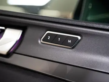 LYNC AND CO 01 1.5 Plug-In Hybrid 276PK   360 kamera   Pano