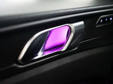 LYNC AND CO 01 1.5 Plug-In Hybrid 276PK   360 kamera   Pano