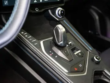 LYNC AND CO 01 1.5 Plug-In Hybrid 276PK   360 kamera   Pano