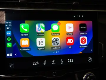 LYNC AND CO 01 1.5 Plug-In Hybrid 276PK   360 kamera   Pano