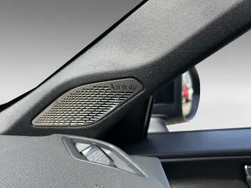 LYNC AND CO 01 1.5TD PHEV DCTH  Panodach 360  Infinity Sound