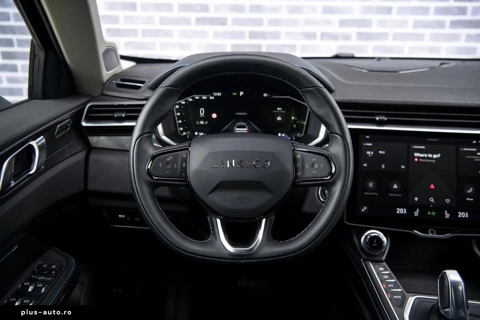 LYNC AND CO 01 1.5 Plug-in Hybrid   panorama dach   Adaptive