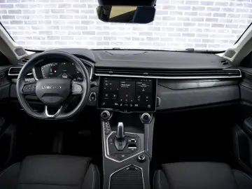 LYNC AND CO 01 1.5 Plug-in Hybrid   panorama dach   Adaptive