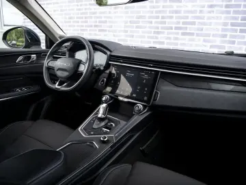 LYNC AND CO 01 1.5 Plug-in Hybrid   panorama dach   Adaptive