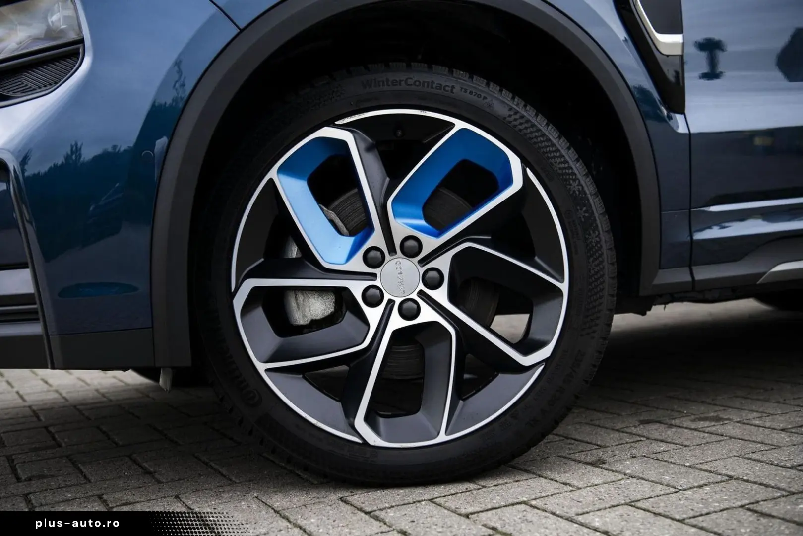 LYNC AND CO 01 1.5 Plug-in Hybrid   panorama dach   Adaptive