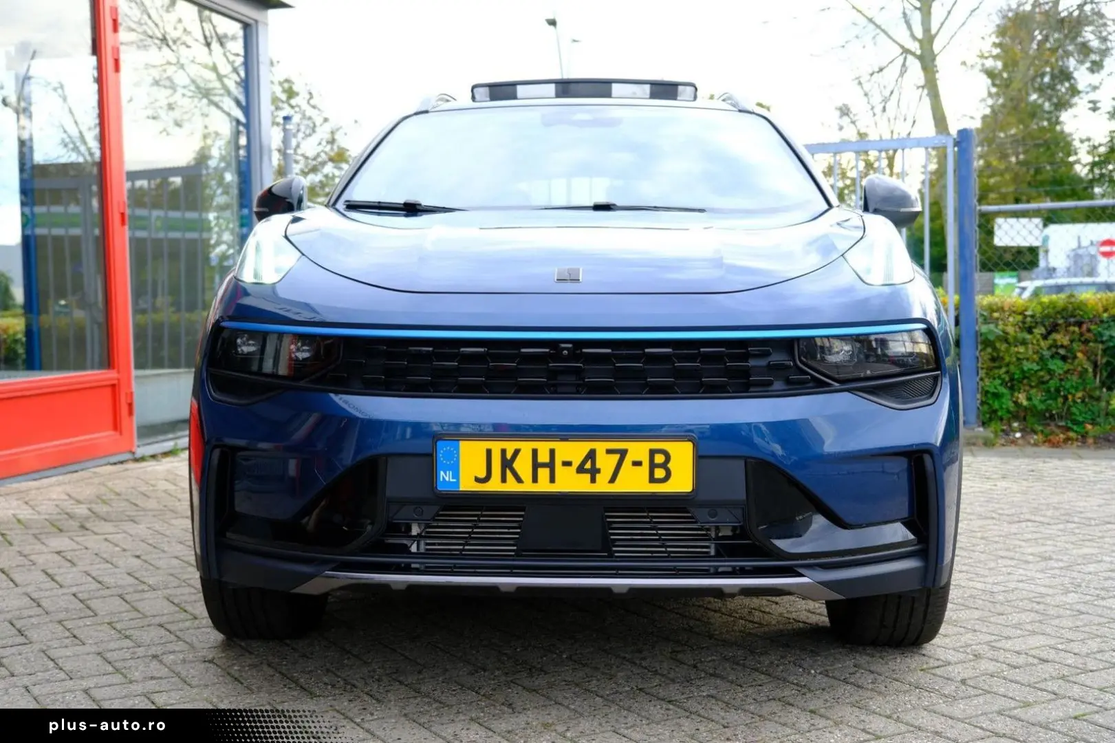 LYNC AND CO 01 Hybrid 1.5 Aut. Zwarte hemel 360 Camera Pano