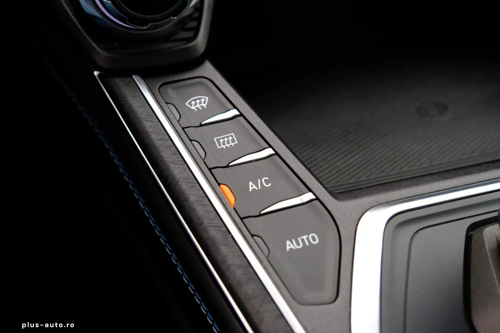 LYNC AND CO 01 Hybrid 1.5 Aut. Zwarte hemel 360 Camera Pano