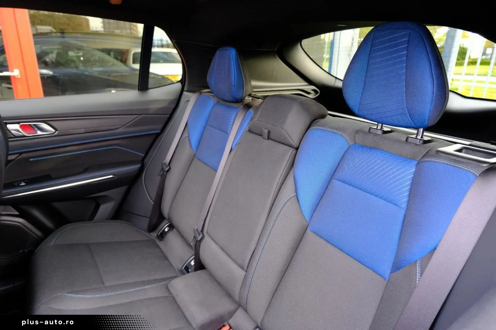 LYNC AND CO 01 Hybrid 1.5 Aut. Zwarte hemel 360 Camera Pano