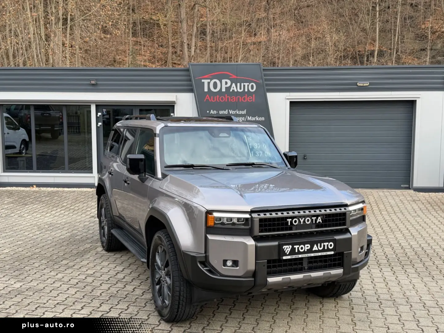 TOYOTA Land Cruiser 2.8 D-4D4WD TEC  Edit.Pan.Dach.360K