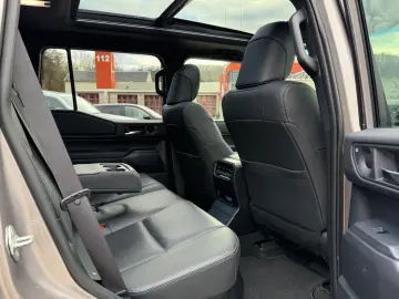 TOYOTA Land Cruiser 2.8 D-4D4WD TEC  Edit.Pan.Dach.360K