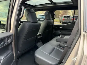 TOYOTA Land Cruiser 2.8 D-4D4WD TEC  Edit.Pan.Dach.360K