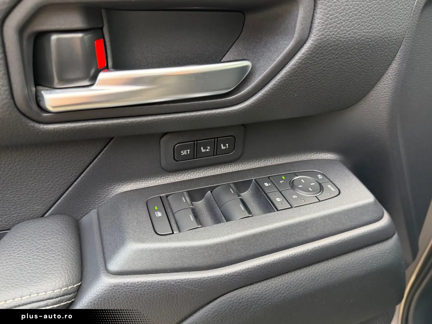 TOYOTA Land Cruiser 2.8 D-4D4WD TEC  Edit.Pan.Dach.360K