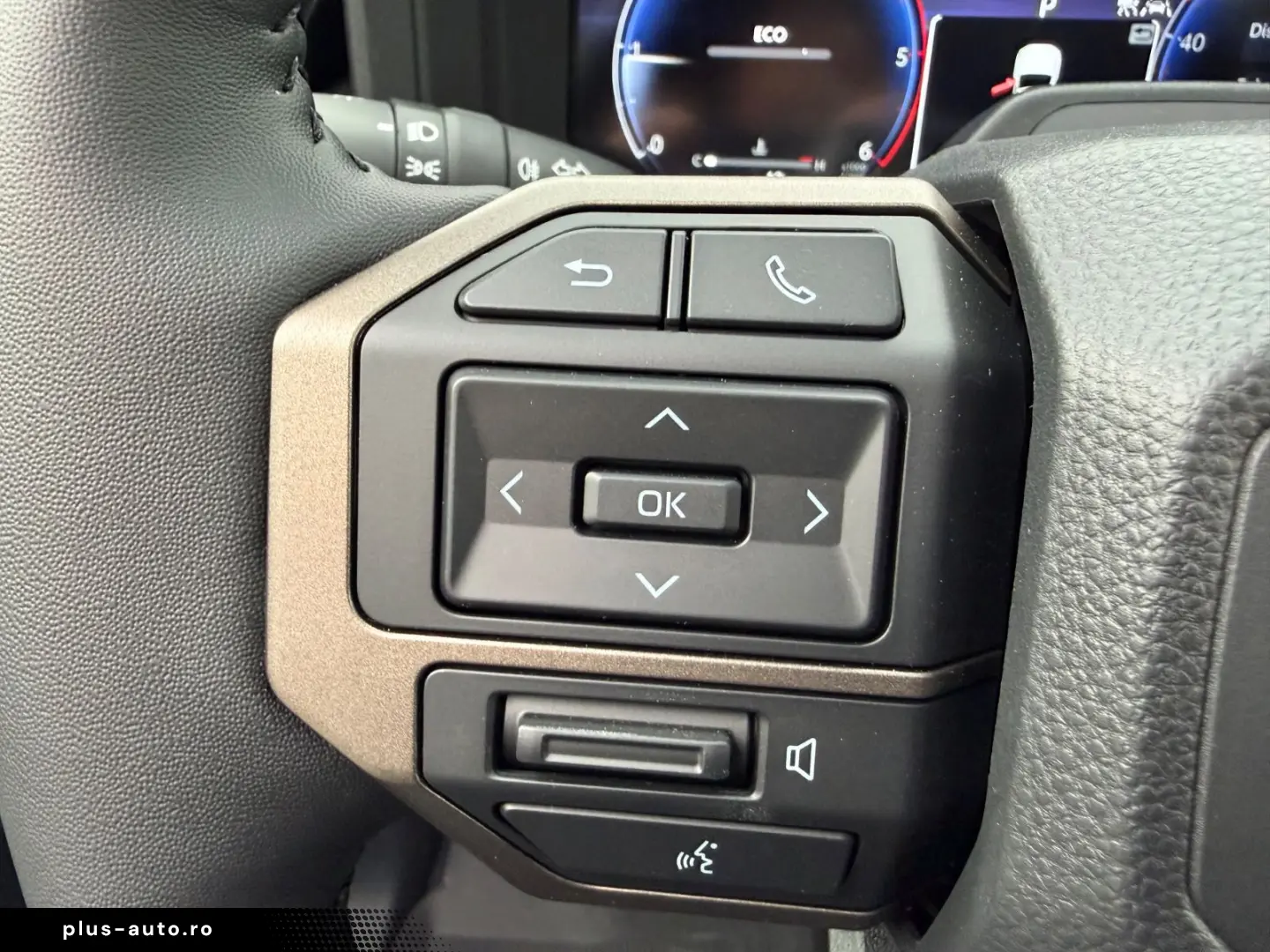 TOYOTA Land Cruiser 2.8 D-4D4WD TEC  Edit.Pan.Dach.360K