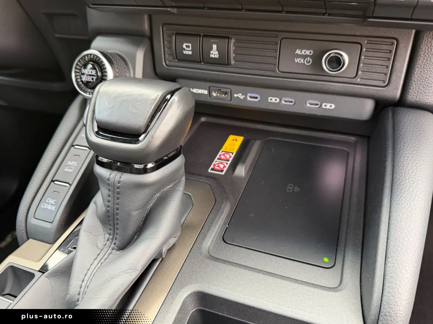 TOYOTA Land Cruiser 2.8 D-4D4WD TEC  Edit.Pan.Dach.360K