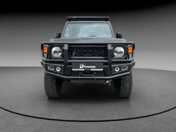 TOYOTA Land Cruiser GRJ76 - Black Series