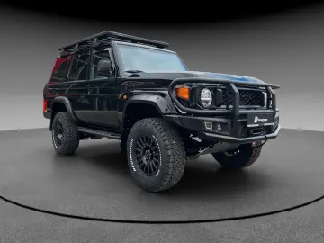 TOYOTA Land Cruiser GRJ76 - Black Series