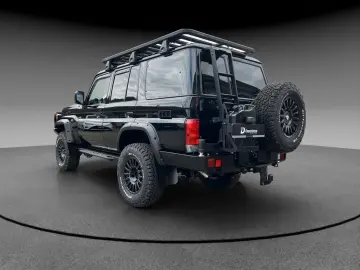 TOYOTA Land Cruiser GRJ76 - Black Series