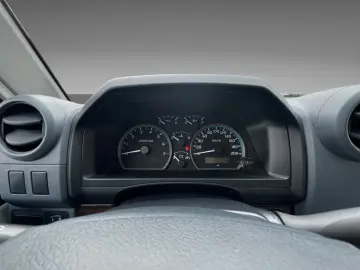 TOYOTA Land Cruiser GRJ76 - Black Series