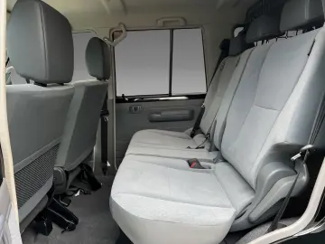 TOYOTA Land Cruiser GRJ76 - Black Series