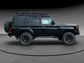 TOYOTA Land Cruiser GRJ76 - Black Series