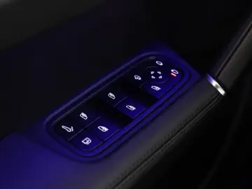 PORSCHE Cayenne E-Hybrid Platinum Edition ACC 360 21 AHK