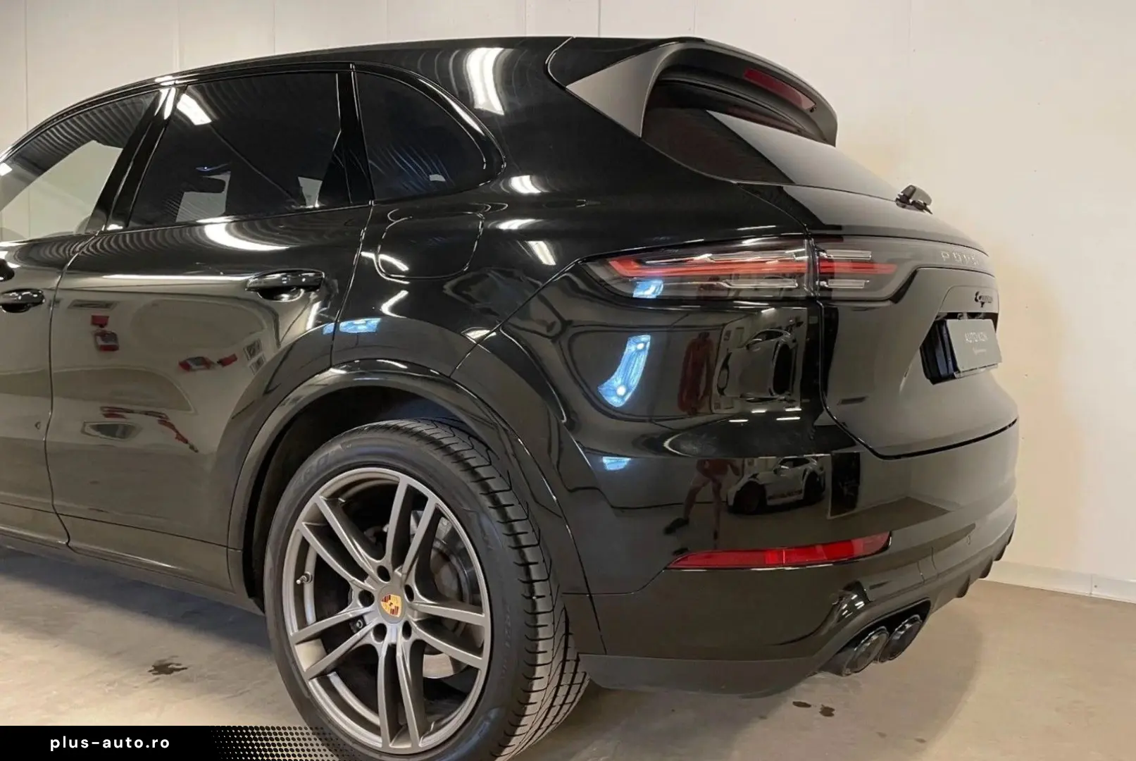 PORSCHE Cayenne E-Hybrid Platinum Edition