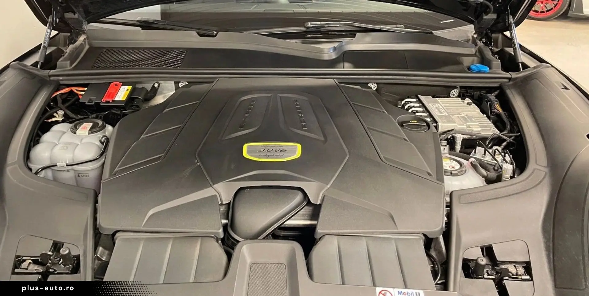 PORSCHE Cayenne E-Hybrid Platinum Edition