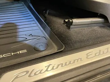 PORSCHE Cayenne E-Hybrid Platinum Edition