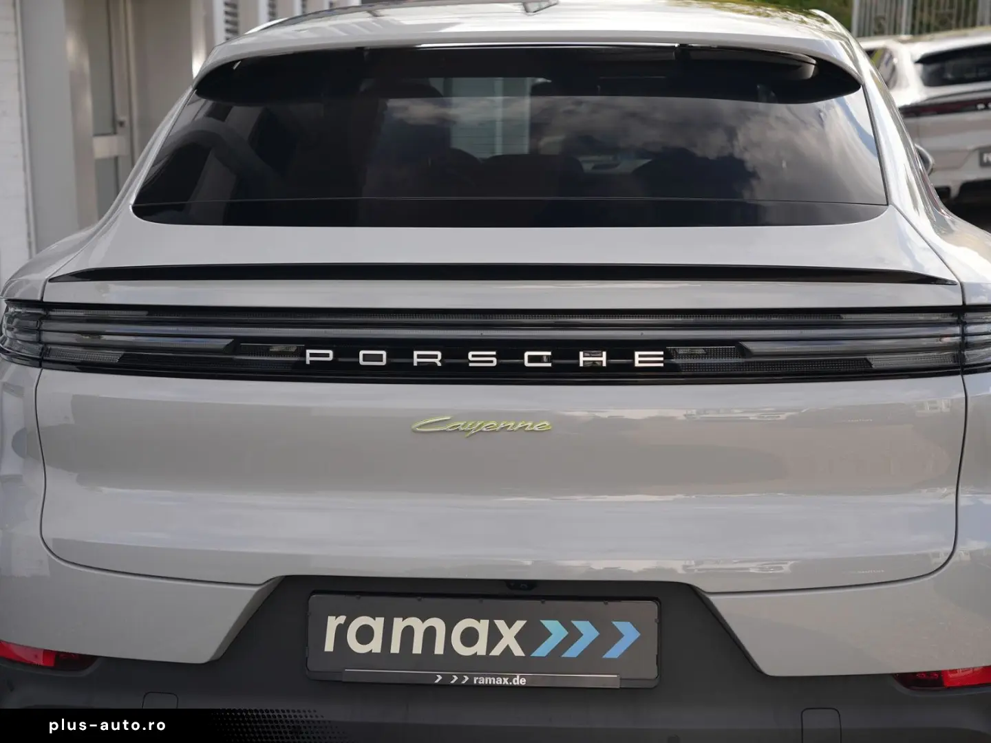 PORSCHE E-Hybrid Coupé INNODRIVE-PANO-SPORTABGAS-22TURBO