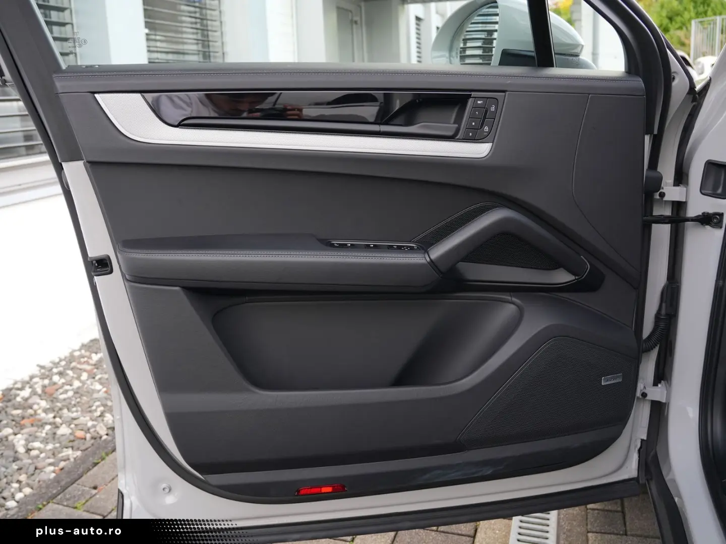 PORSCHE E-Hybrid Coupé INNODRIVE-PANO-SPORTABGAS-22TURBO