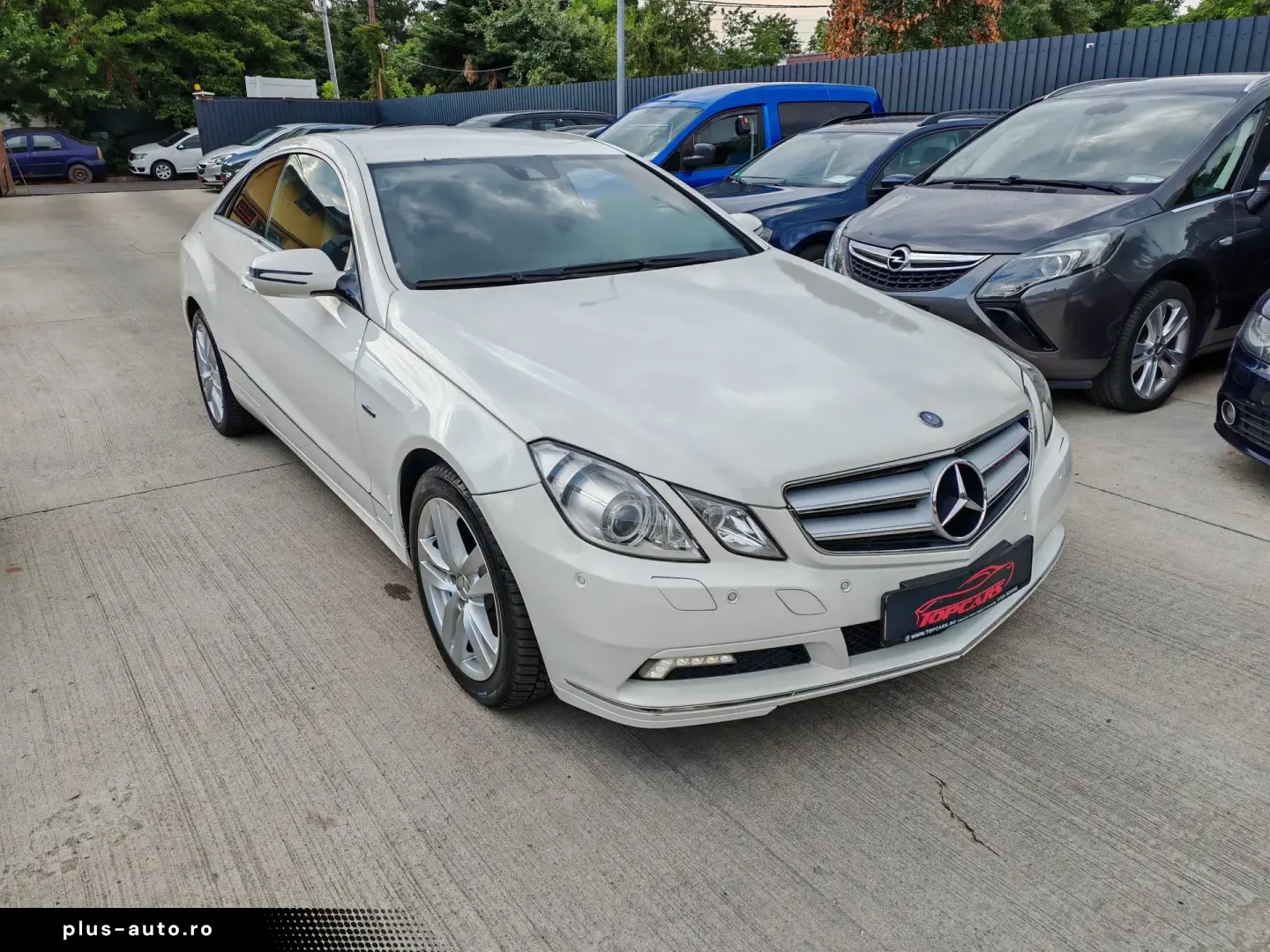 Mercedes-Benz E 250 CDI DPF Coupe BlueEFFICIENCY