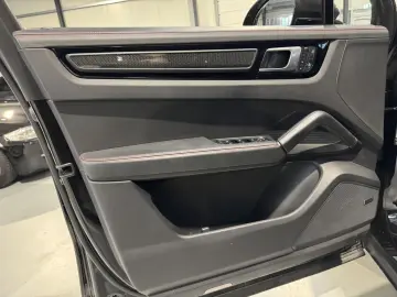 PORSCHE Cayenne 4.0 V8 Turbo KAT Turbo GT !TOP Fahrzeug!