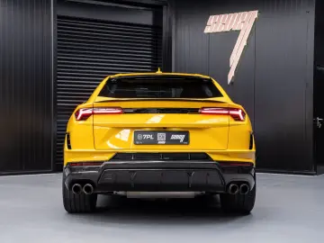 LAMBORGHINI Urus Performante  Carbon bonnet   B&O   Panorama