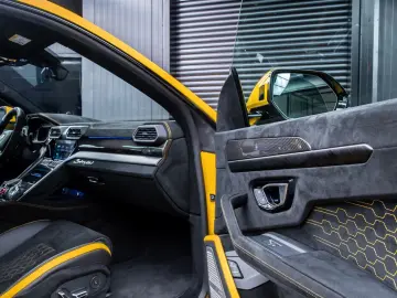 LAMBORGHINI Urus Performante  Carbon bonnet   B&O   Panorama