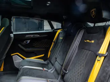 LAMBORGHINI Urus Performante  Carbon bonnet   B&O   Panorama