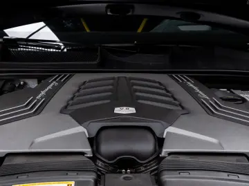 LAMBORGHINI Urus Performante  Carbon bonnet   B&O   Panorama