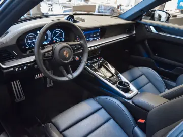 PORSCHE 992.2 Carrera Coupé-SPORT DESIGN-BOSE-20  21  RS