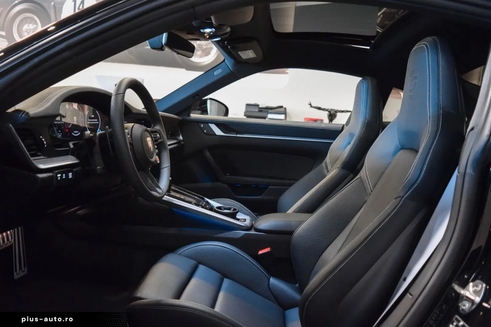 PORSCHE 992.2 Carrera Coupé-SPORT DESIGN-BOSE-20  21  RS