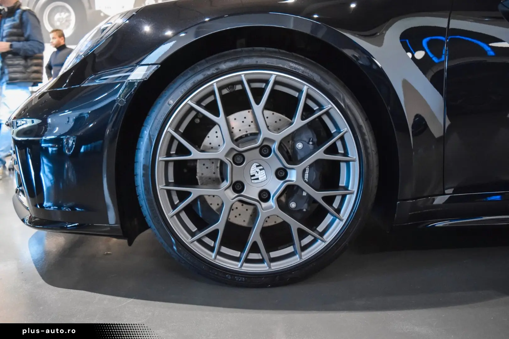 PORSCHE 992.2 Carrera Coupé-SPORT DESIGN-BOSE-20  21  RS