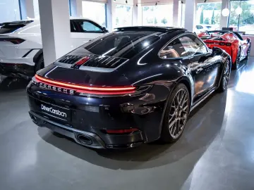 PORSCHE 992.2 Carrera Coupé-SPORT DESIGN-BOSE-20  21  RS