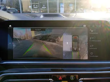 BMW X6 M50i 2XTV Massage NightV DisplayKey SkyLounge Bowers