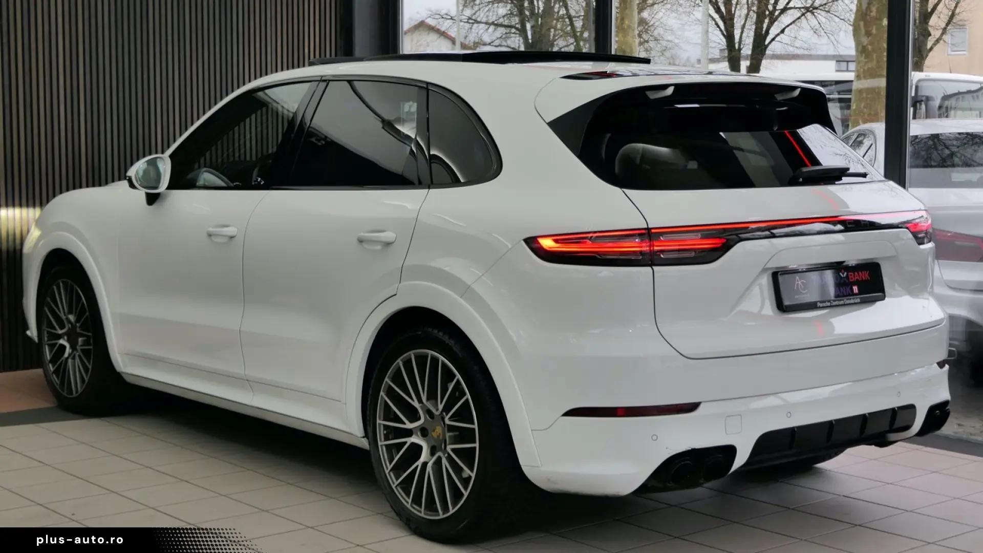 PORSCHE Cayenne Platinum Edition PANO Sport-Design Softc