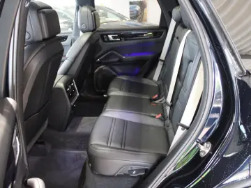 PORSCHE Cayenne E-Hybrid Platinum Edition