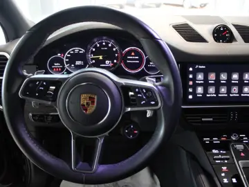 PORSCHE Cayenne E-Hybrid Platinum Edition