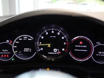 PORSCHE Cayenne E-Hybrid Platinum Edition